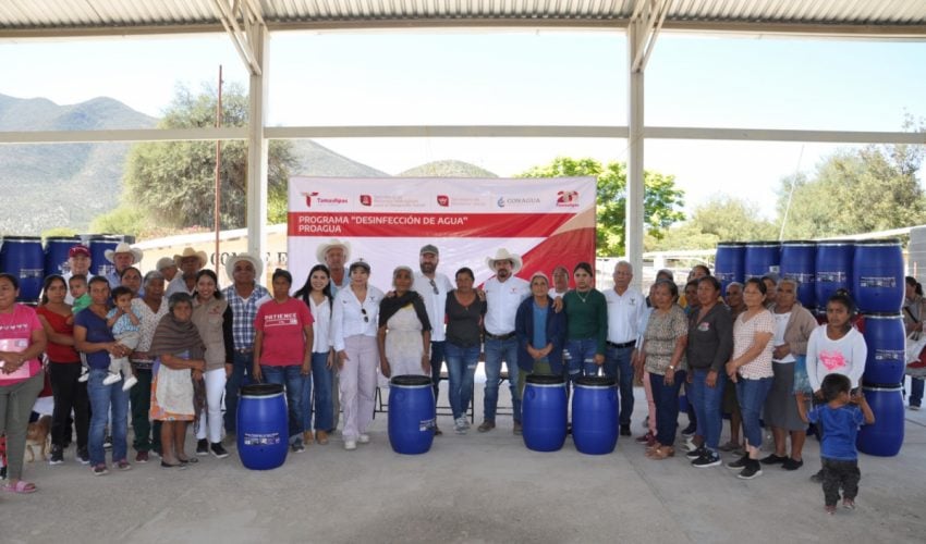 BENEFICIA SECRETARÍA DE RECURSOS HIDRÁULICOS A MÁS DE 600 FAMILIAS CON DISPOSITIVOS DE FILTROS DE AGUA