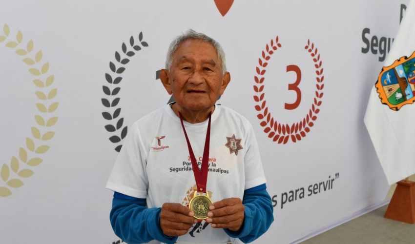 RECONOCE SSPT PERSEVERANCIA DE ATLETA DE 86 AÑOS DE EDAD