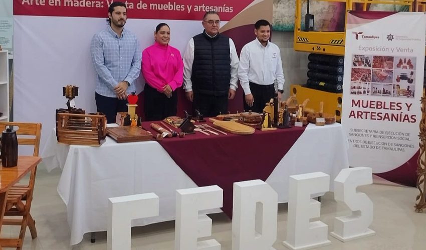 CON STAND “TRABAJO QUE TRANSFORMA” PROMUEVEN ARTESANÍAS DE CEDES EN TORRE BICENTENARIO