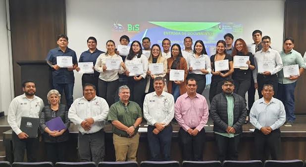 GRADÚA UPV A ESPECIALISTAS EN DIPLOMADO DE MANTENIMIENTO DE GENERADORES EÓLICOS