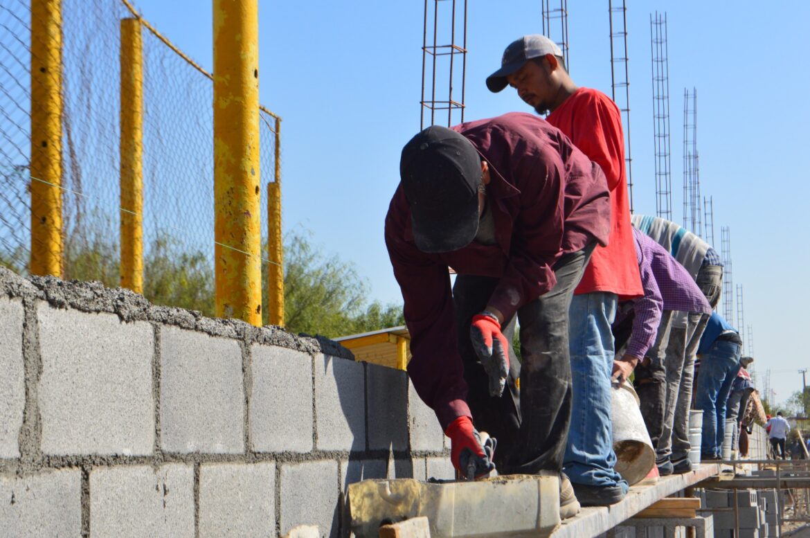 Consideran obreros insuficiente aumento al salario mínimo