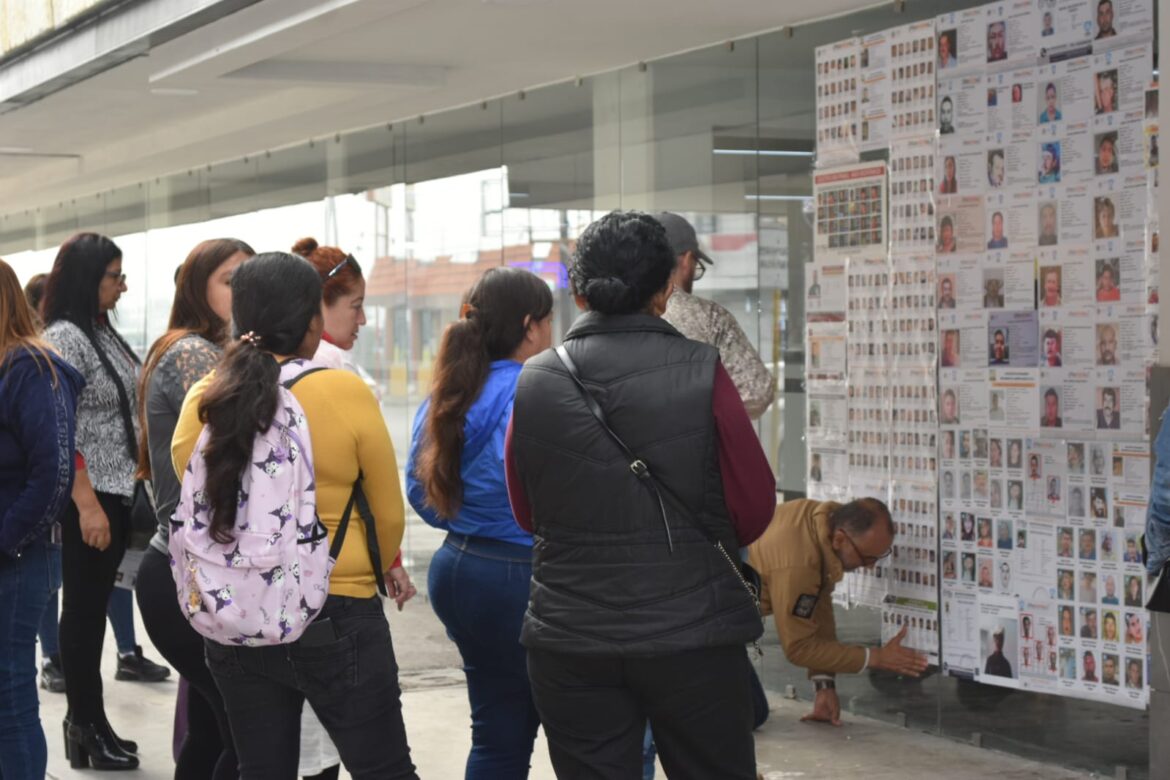 Colectivo de búsqueda realiza pegoteo de pesquisas en Reynosa