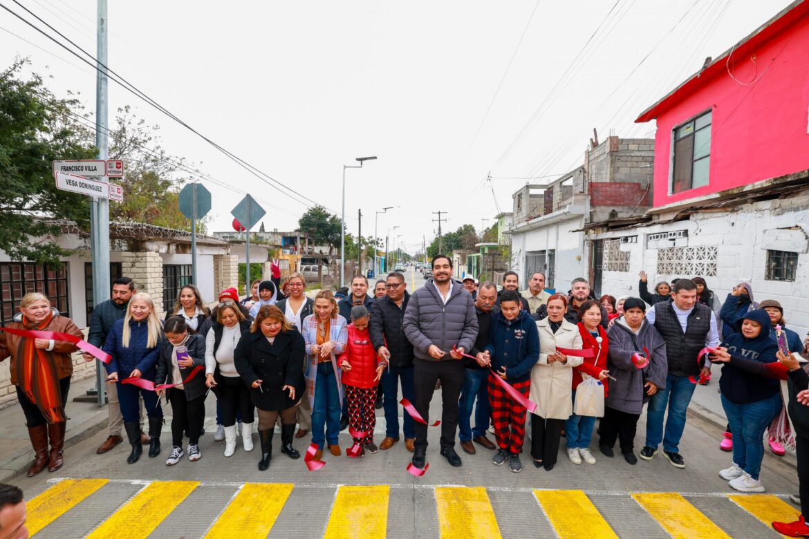 Inauguraron habitantes de la Américo Villarreal obra por más de 7.3 MDP con Carlos Peña Ortiz