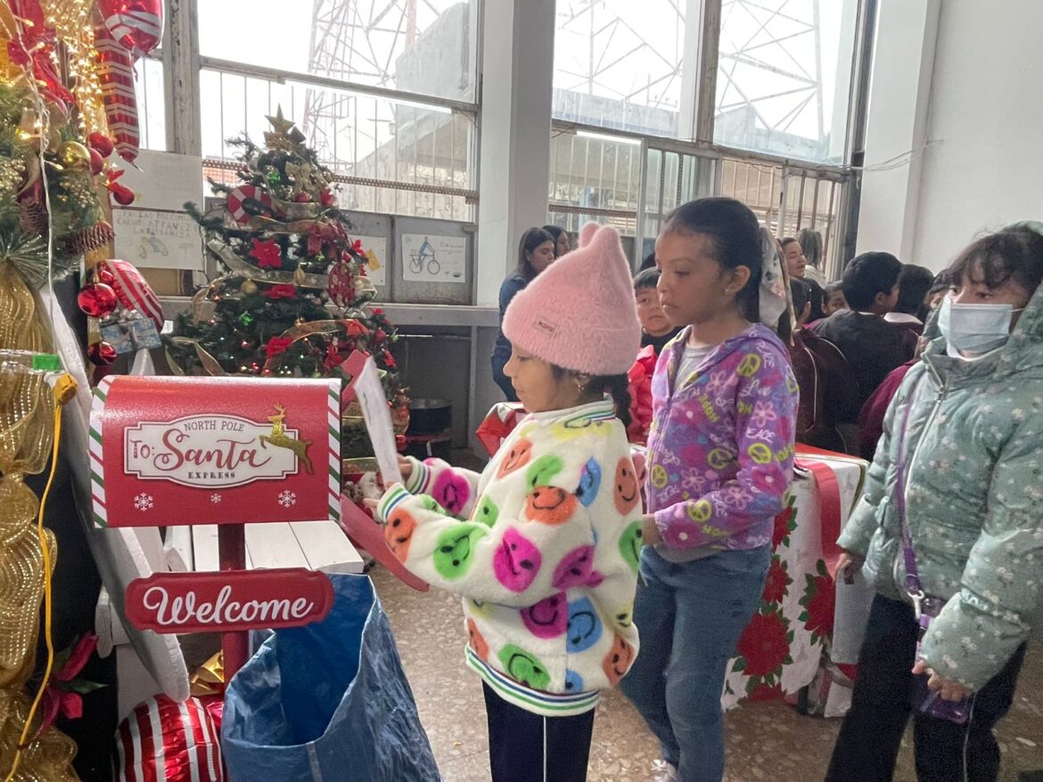 Invitan a niños a escribir a Santa Claus desde Reynosa