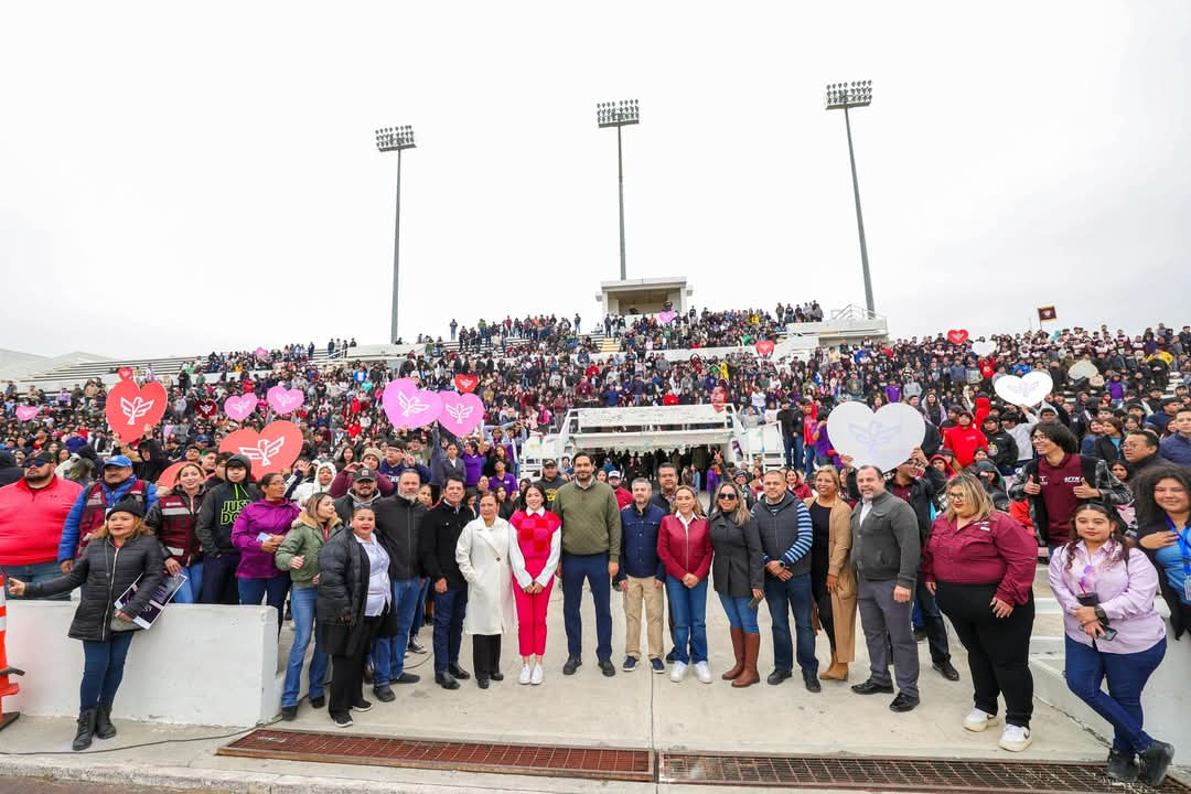 Celebraron más de 3 Mil jóvenes Festival del Amor y la Amistad con Carlos Peña Ortiz