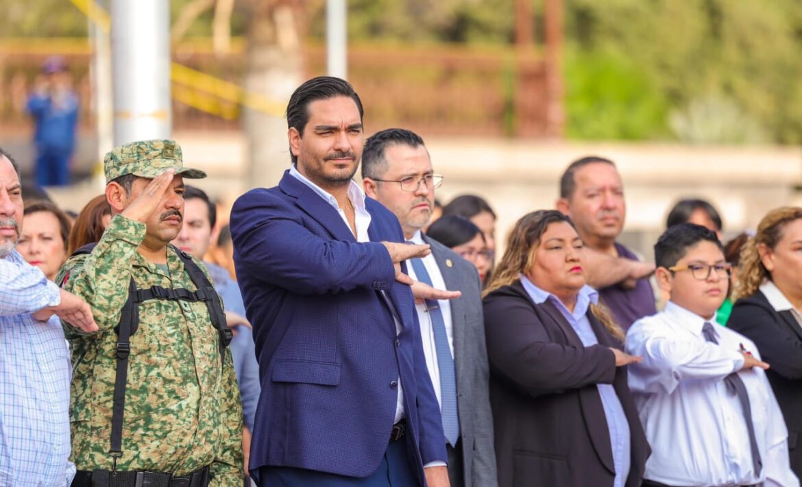 Enaltece Banda Sinfónica Municipal del IRCA ceremonia del 108 Aniversario de la Constitución Mexicana