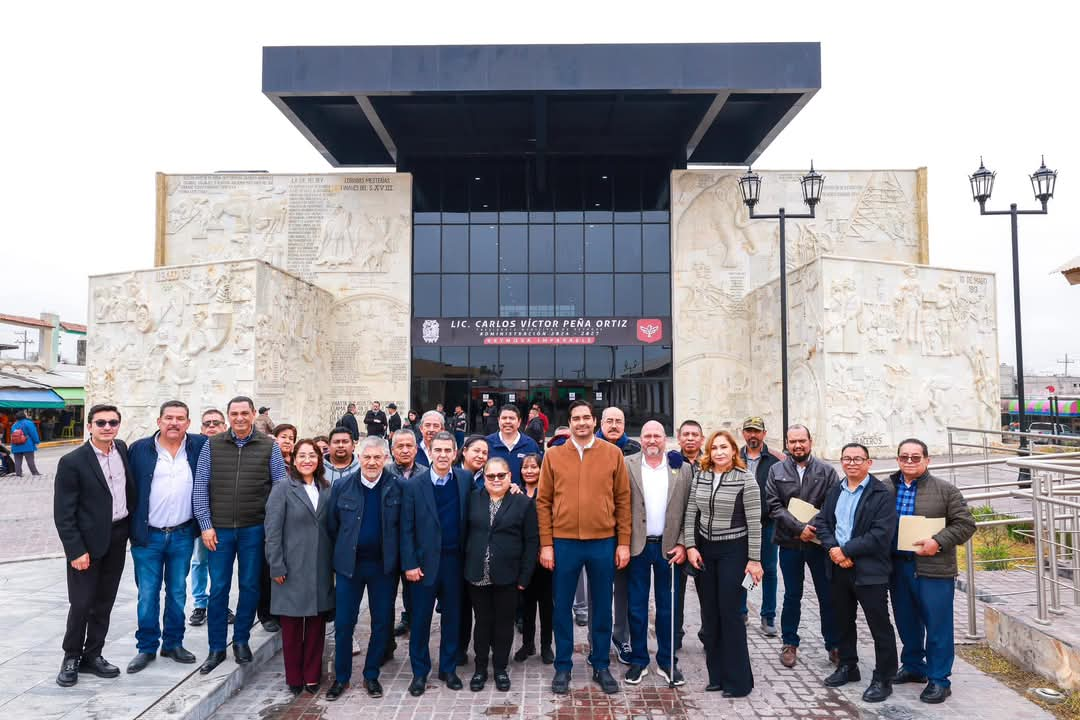 Muestra de unidad encuentro de Carlos Peña Ortiz y sector productivo de Reynosa