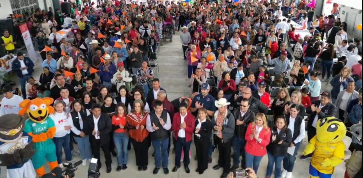 Rector de la UAT inaugura las jornadas “Abrigando Corazones”