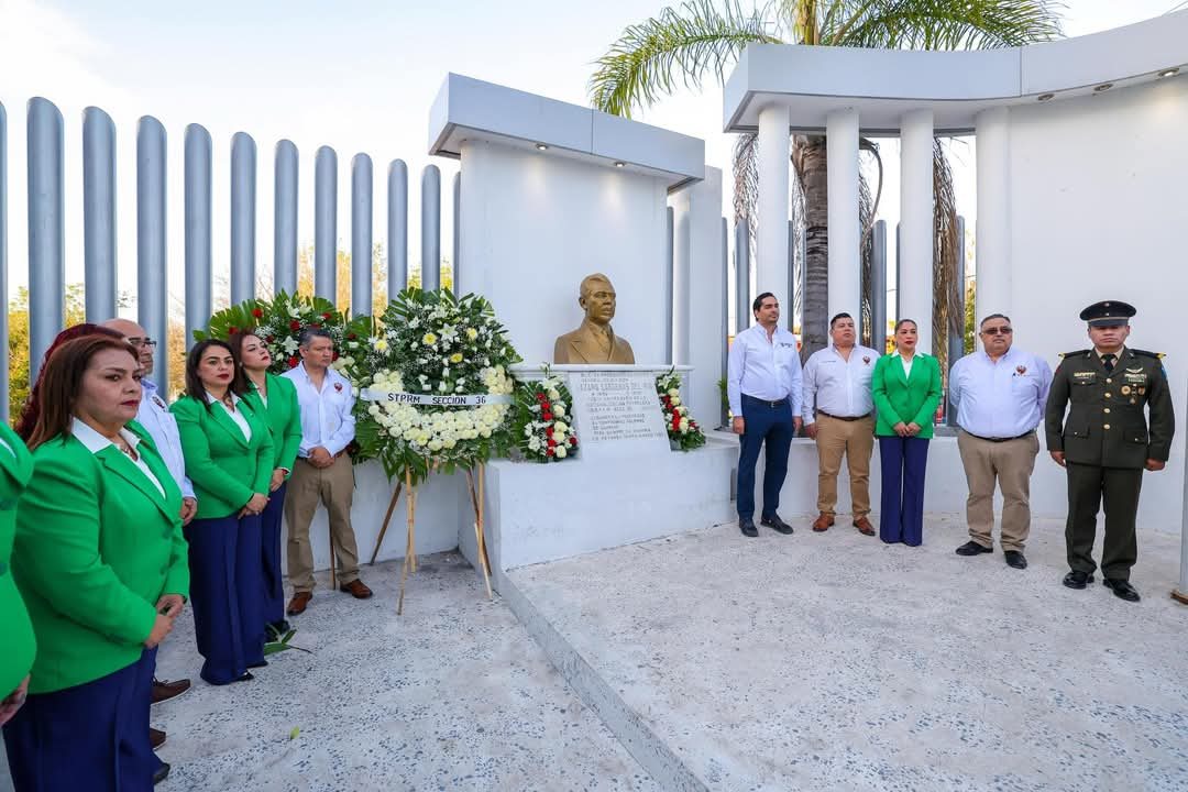 Conmemoró Sección 36 del STPRM el 87 Aniversario de la Expropiación Petrolera con el Alcalde Carlos Peña Ortiz