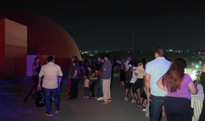 DESCUBREN LA MAGIA DEL ECLIPSE LUNAR EN CAMPAMENTO DEL PLANETARIO.