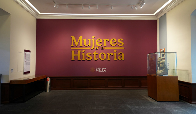 Presidenta Claudia Sheinbaum inaugura la sala Mujeres en la Historia en Palacio Nacional en conmemoración del 8M.